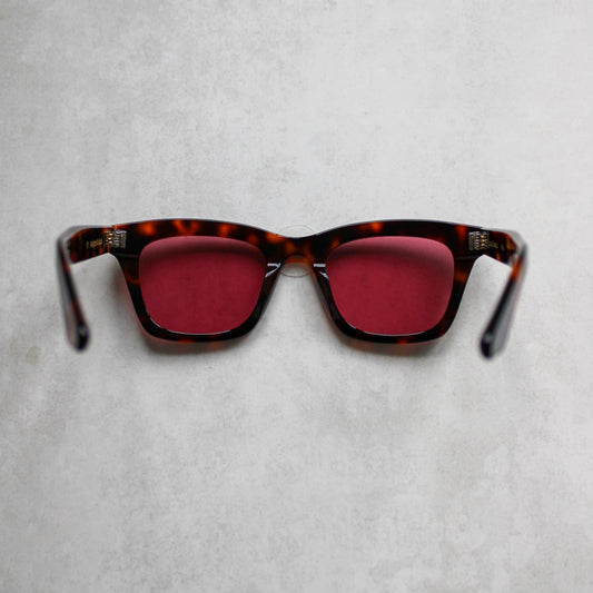918 Brown Tortoiseshell Frame with Pink Lenses