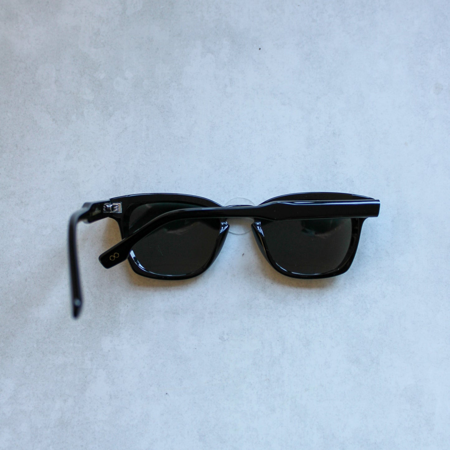 1/1 Black Frame with Black Lenses