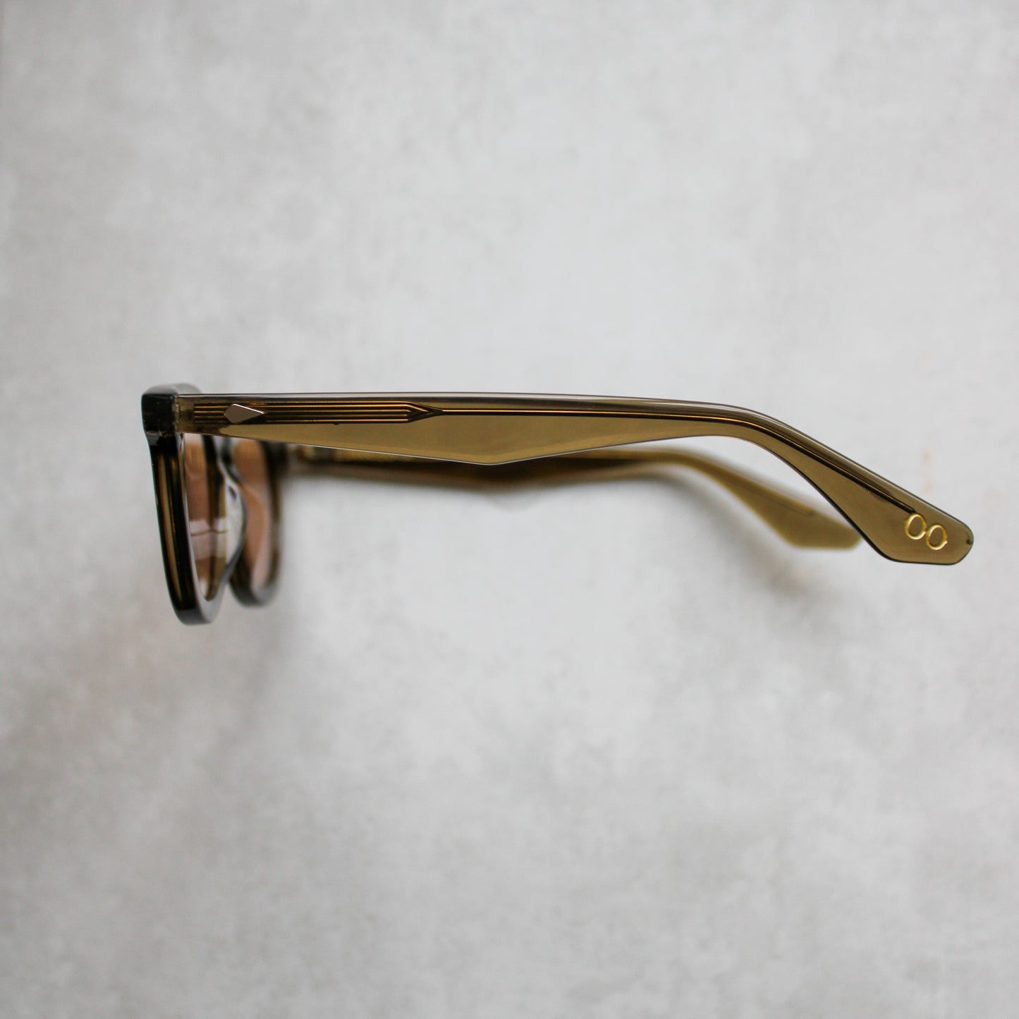 107 Olive Frame with Light Brown Lenses