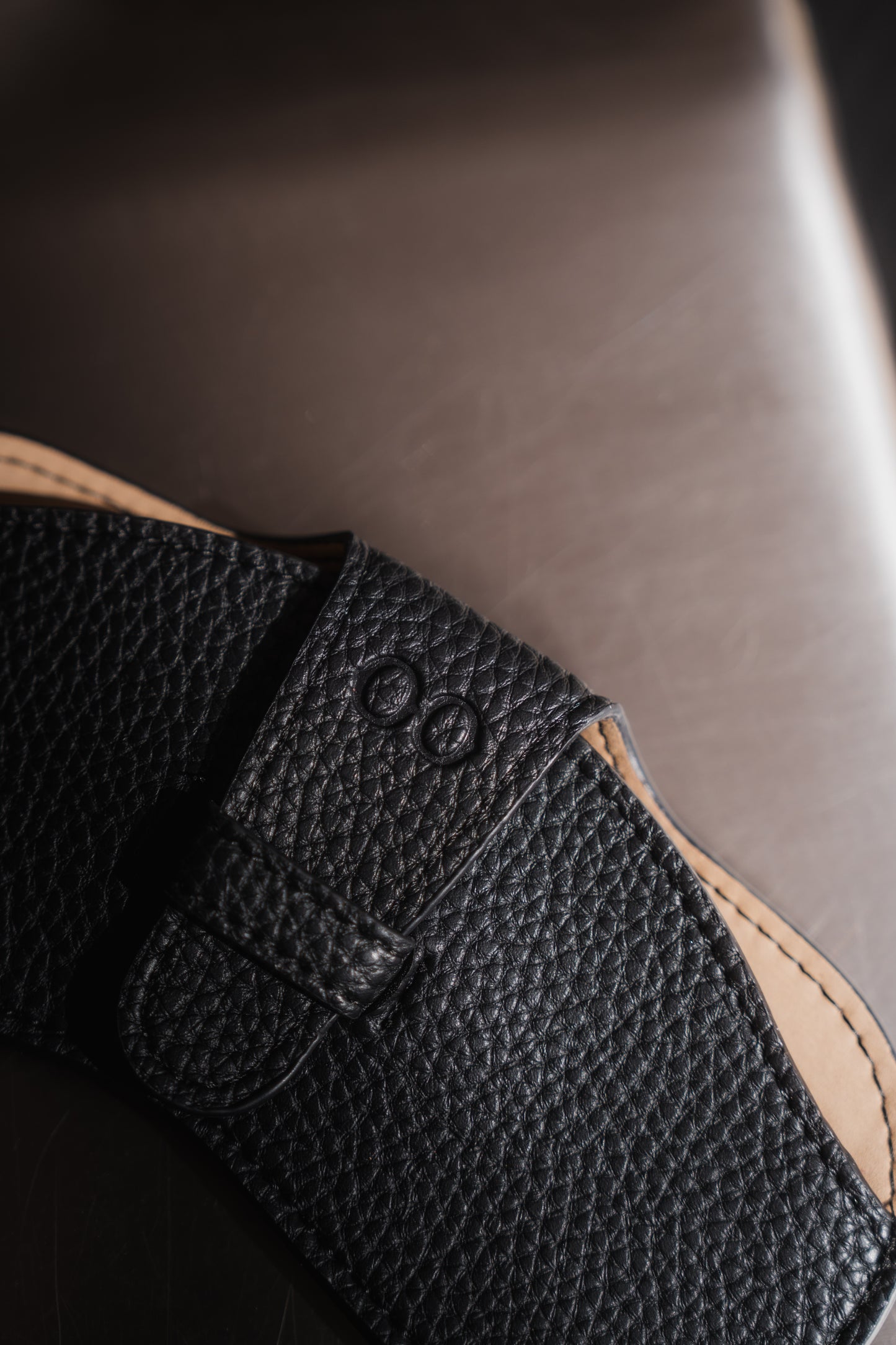 Signature Vegan Leather Sunglasses Case