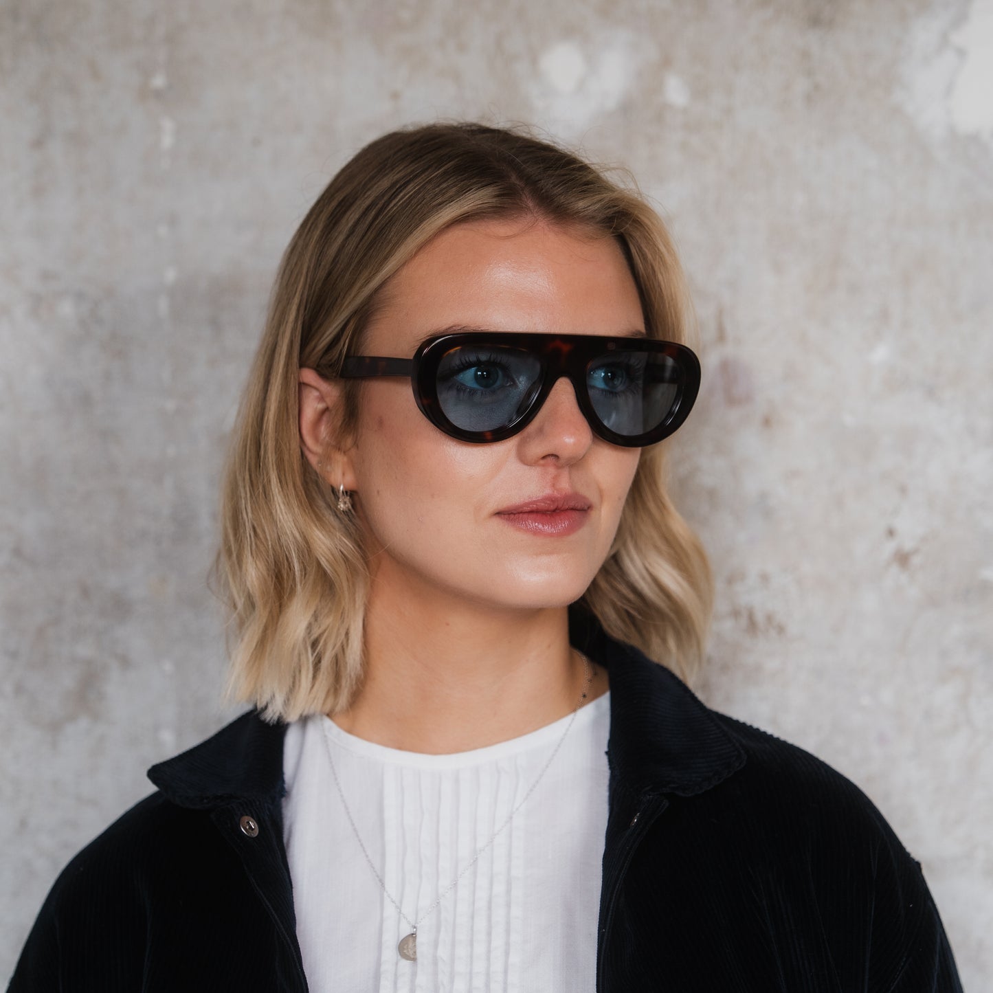 481 Dark Brown Tortoiseshell Frame with Blue Lenses