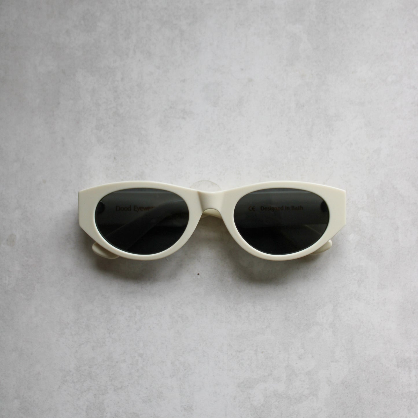 1/1 White Frame with Grey Lenses
