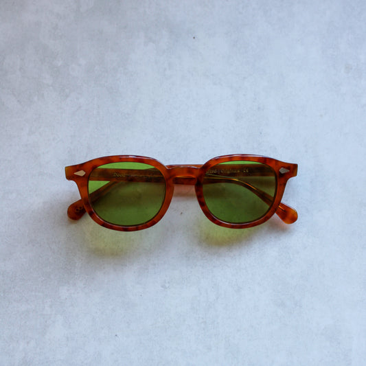 1/1 Light Brown Tortoiseshell with Light Green Lenses