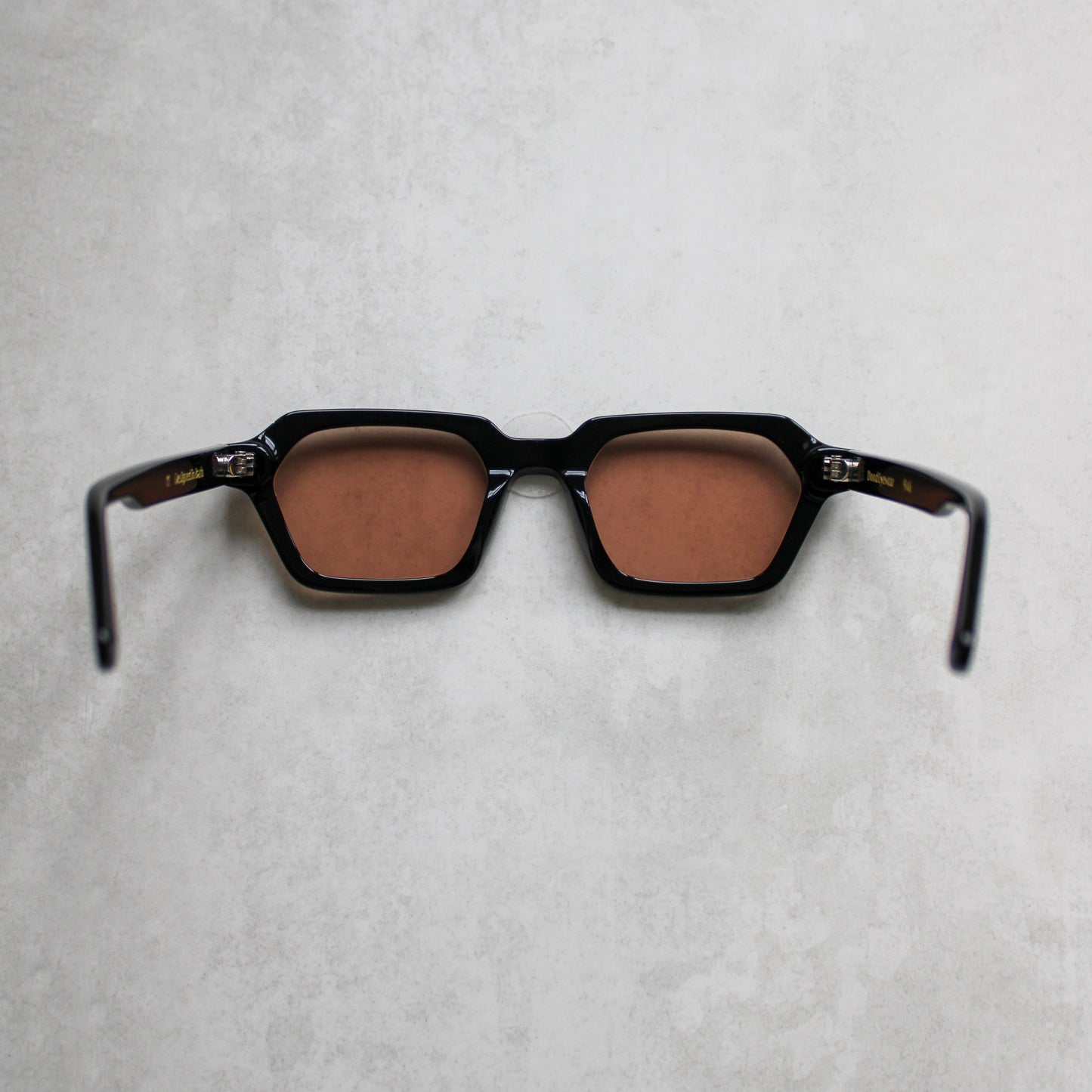 946 Black Frame with Light Brown Lenses