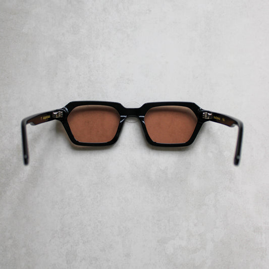 946 Black Frame with Light Brown Lenses