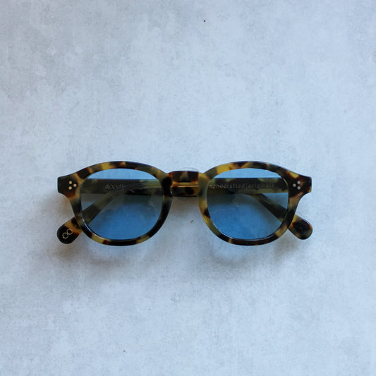 1/1 Amber Tortoiseshell Frame with Blue Lenses