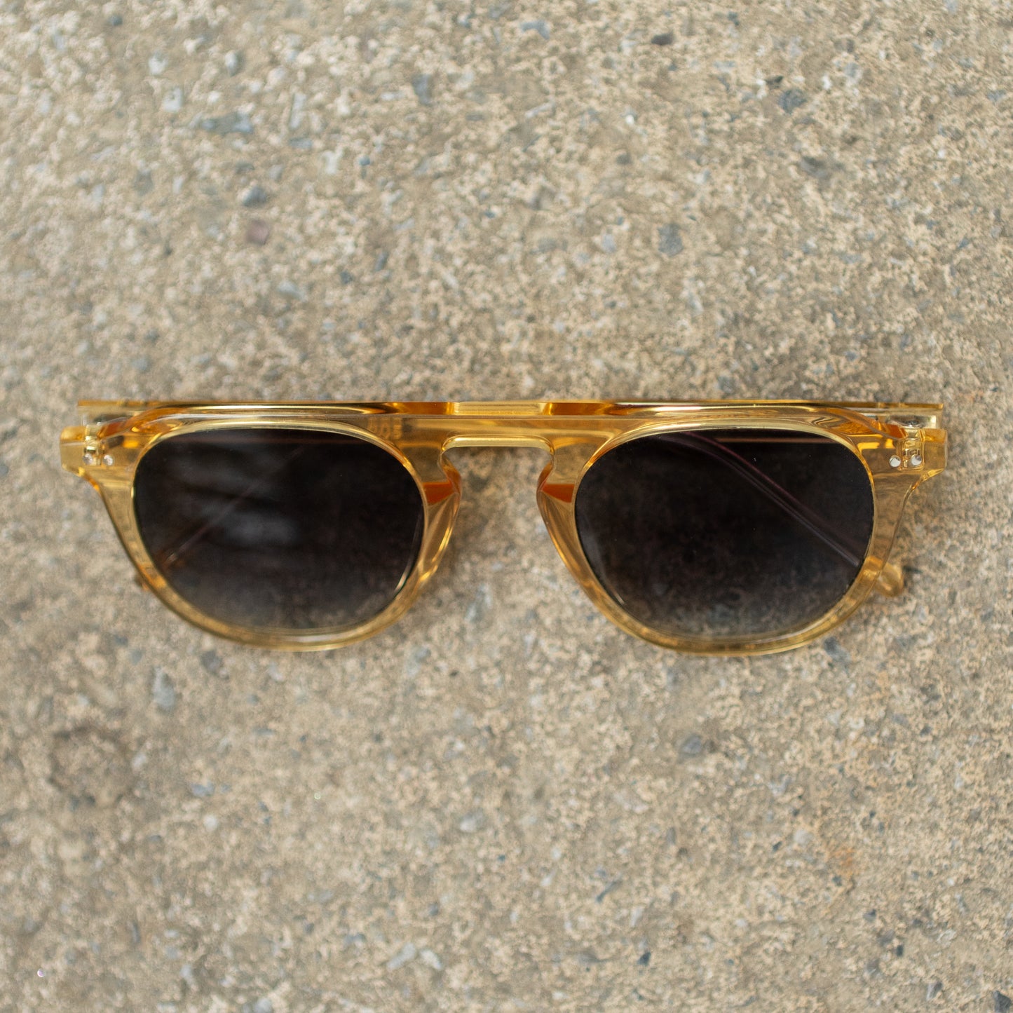 905 Clear Toffee Frame with Green Gradient Lenses