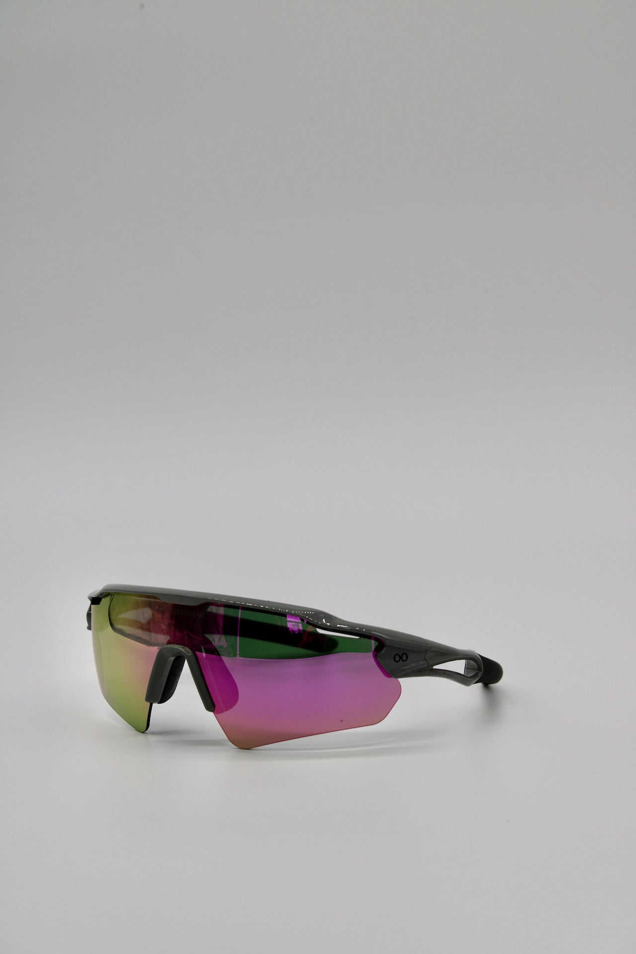 LIMITED EDITION: 516 Escapist Grey Frame with Black Detail and Three Lenses