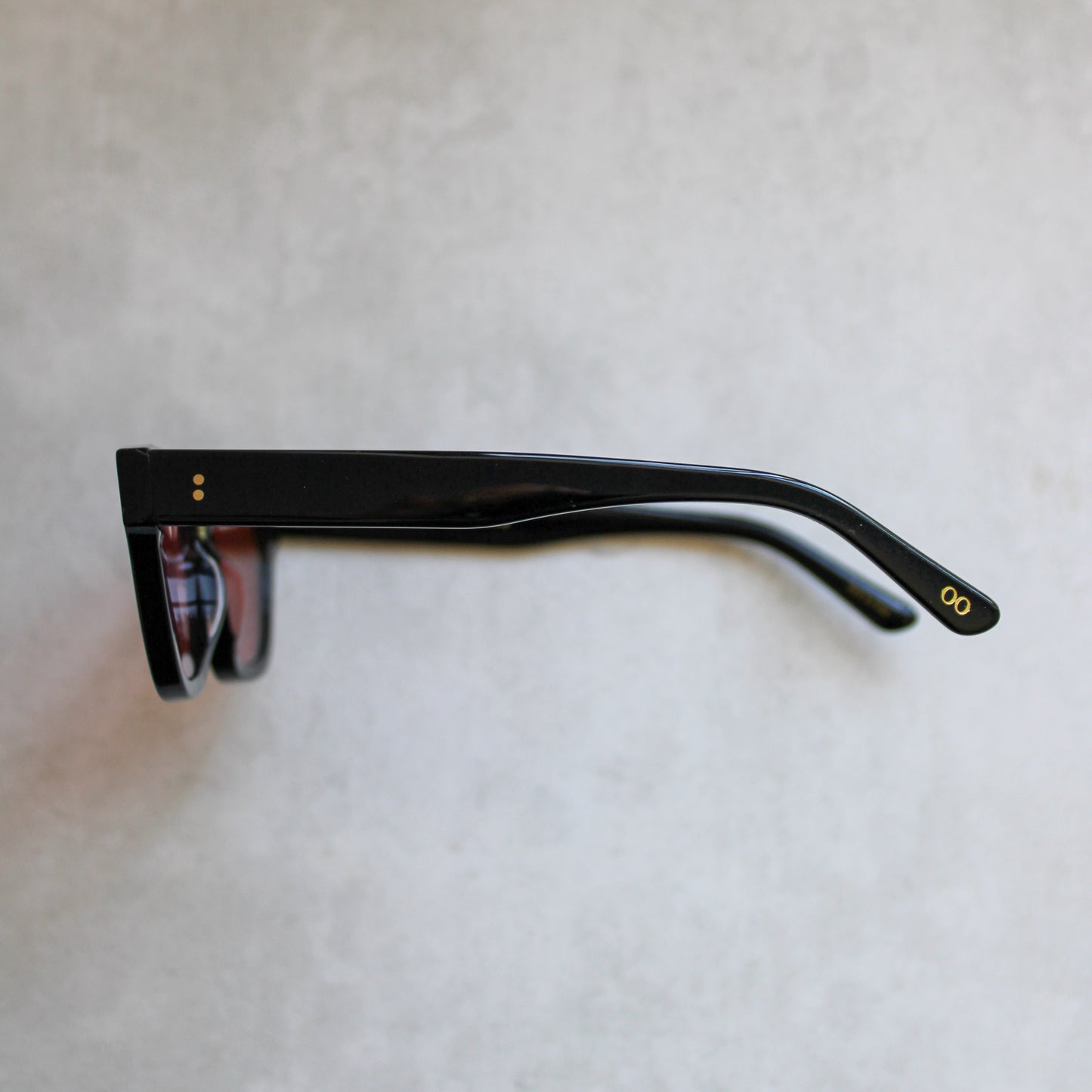914 Black Frame with Red Lenses