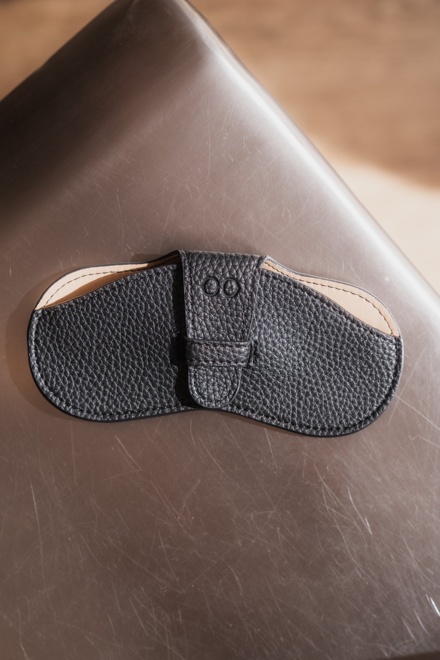 Signature Vegan Leather Sunglasses Case