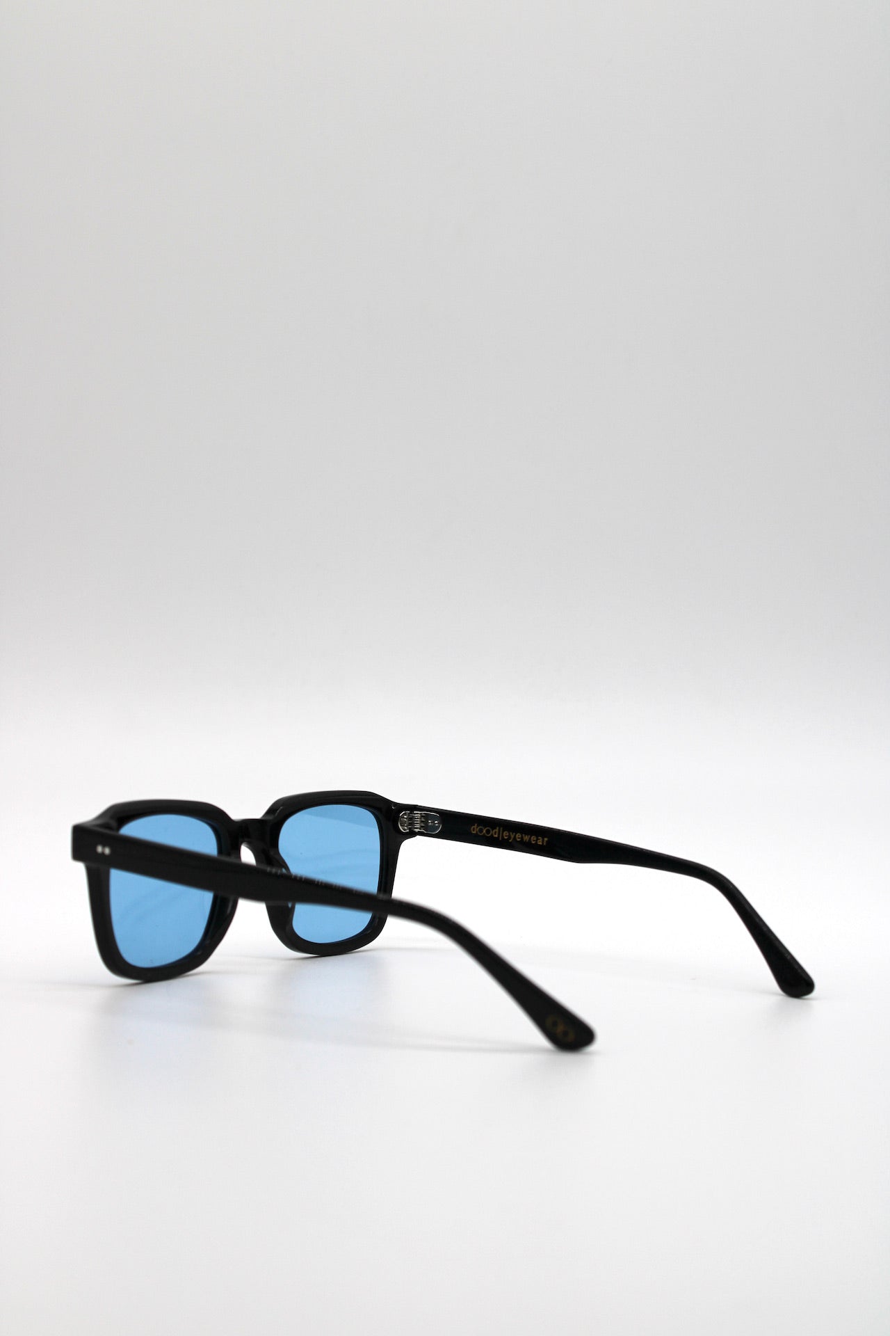 160 Originals Bold Black Frame with Unique Blue Lenses
